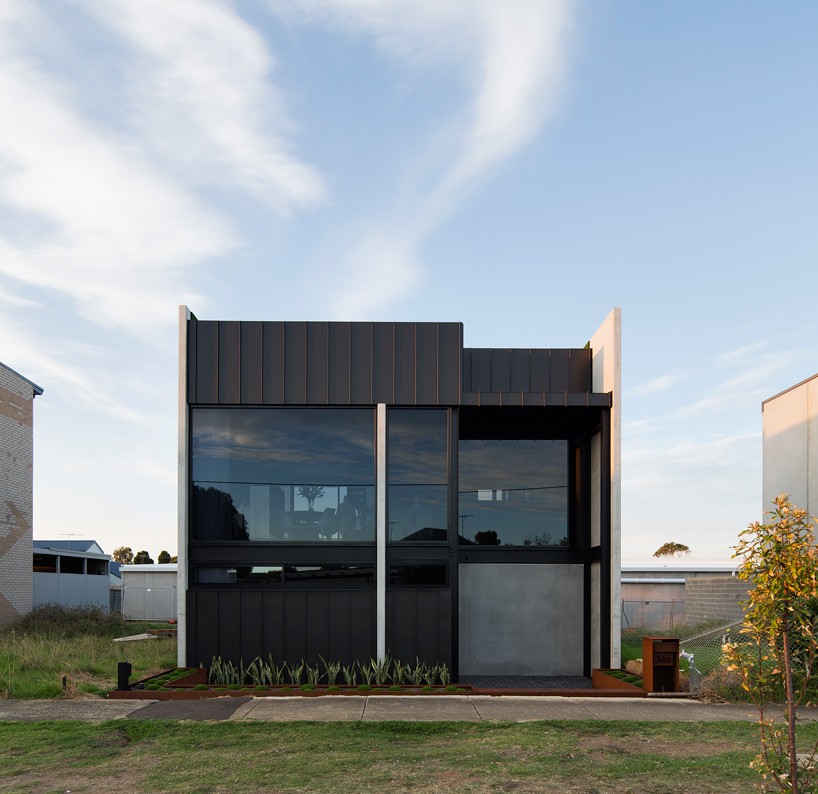Компактный дом с двориком в Австралии (Интернет-журнал ETODAY)