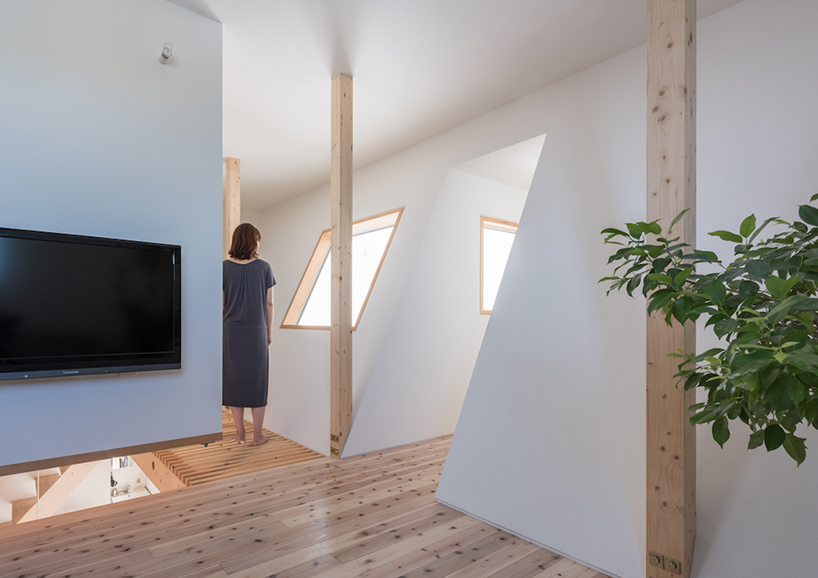 Семейный дом с вырезом в форме дома в Японии (Интернет-журнал ETODAY)